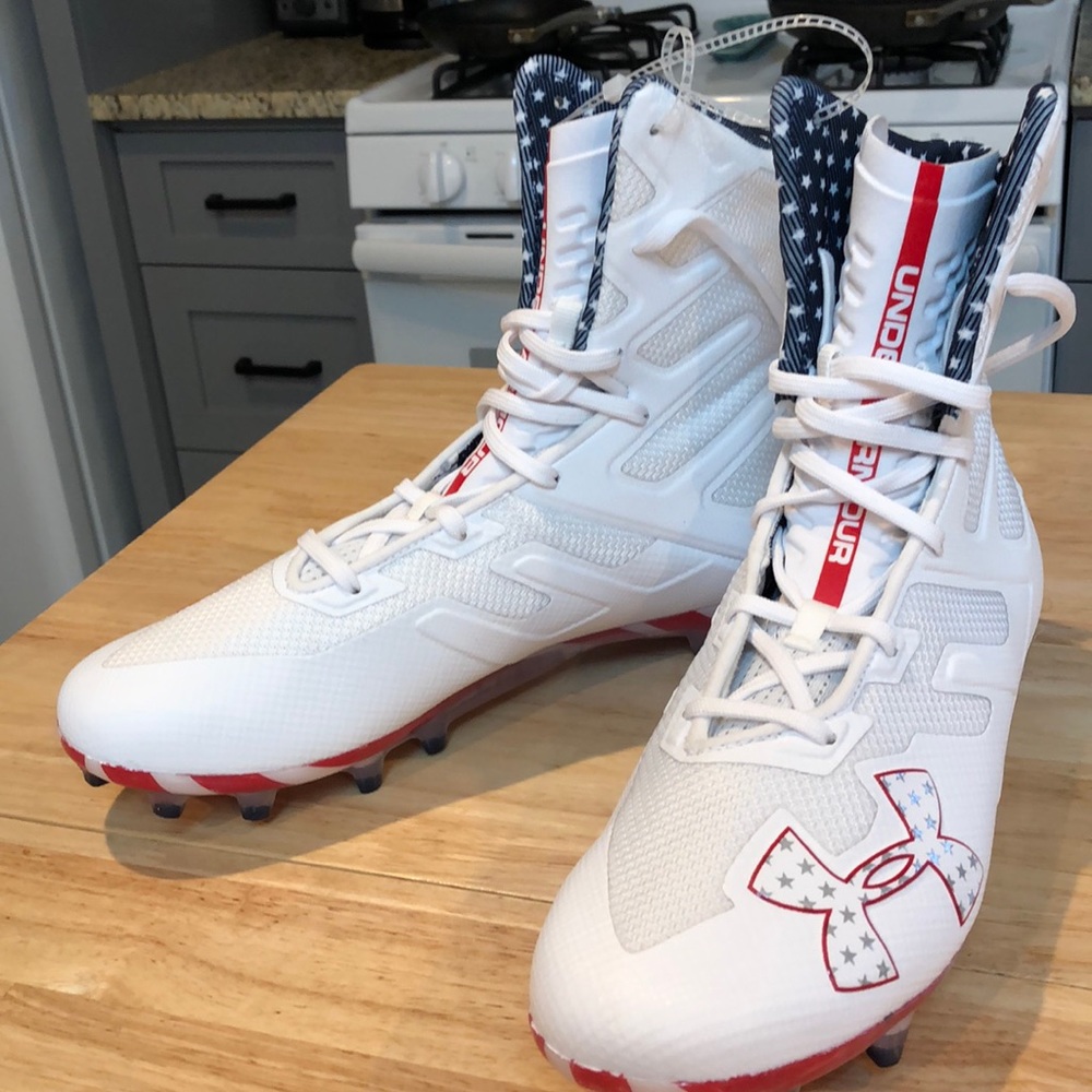 🔥Under Armour - Highlight Cleats Men 10.5🔥